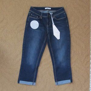 YMI LUXE DENIM Crop Jeans NWT Size 7